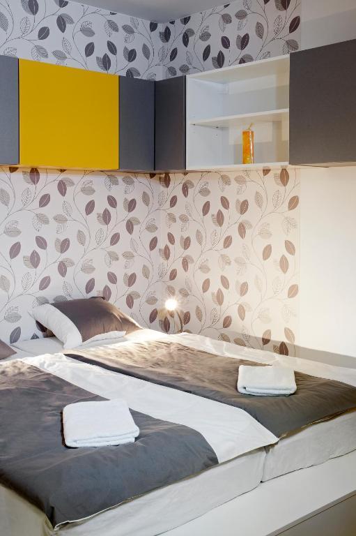 Yellow Apartment Deluxe Brno Dış mekan fotoğraf